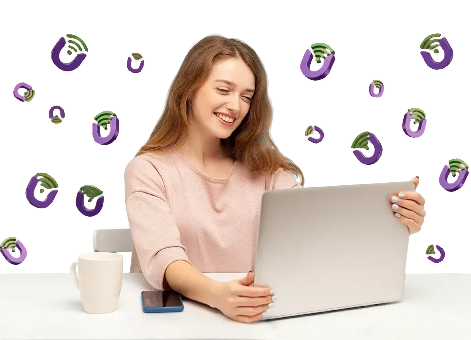 Mujer usando el servicio de internet de U-wifi