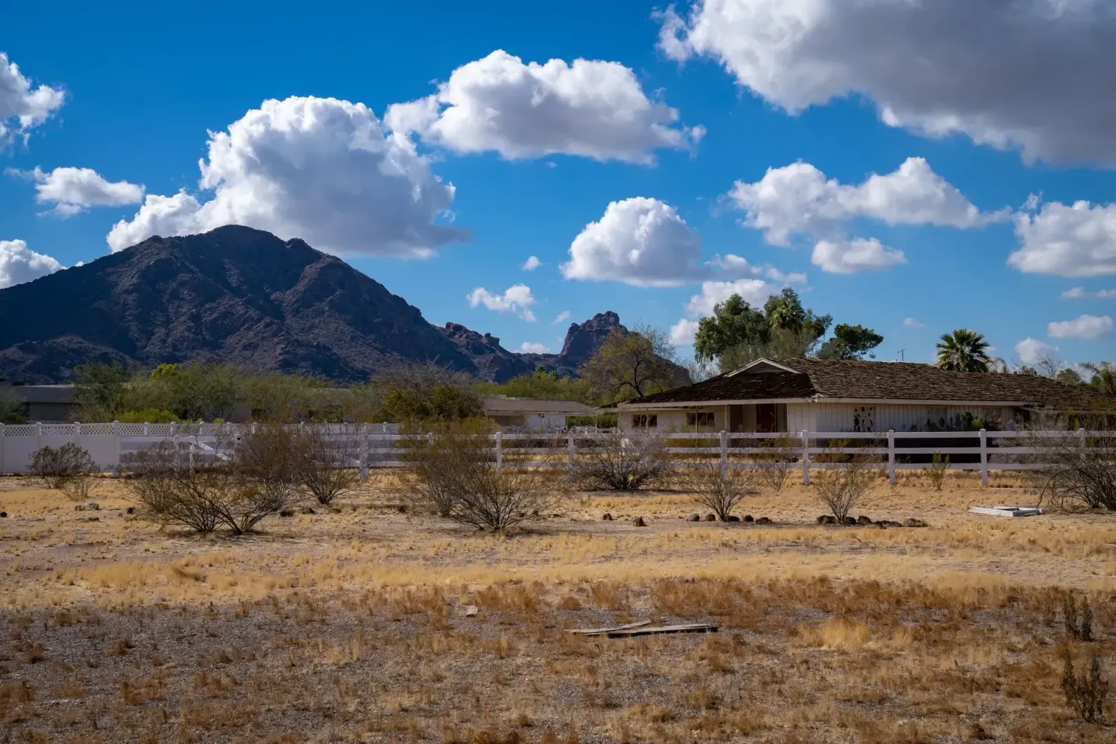 Avondale, Arizona skyline and neighborhoods served by U-wifi home internet