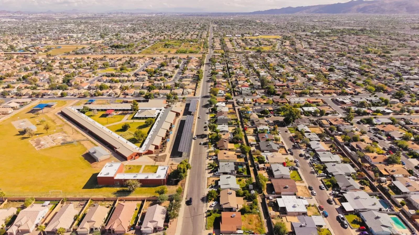 Glendale, Arizona skyline and neighborhoods served by U-wifi home internet