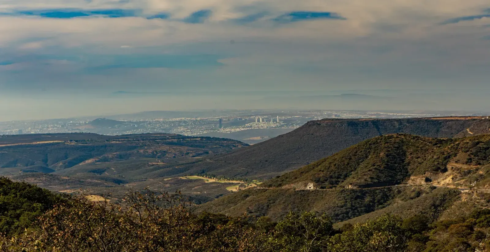 Sierra Vista, Arizona skyline and neighborhoods served by U-wifi home internet