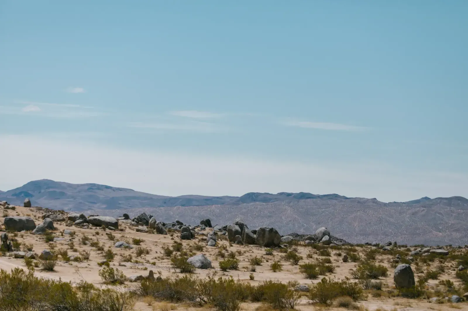 Apple Valley, California skyline and neighborhoods served by U-wifi home internet