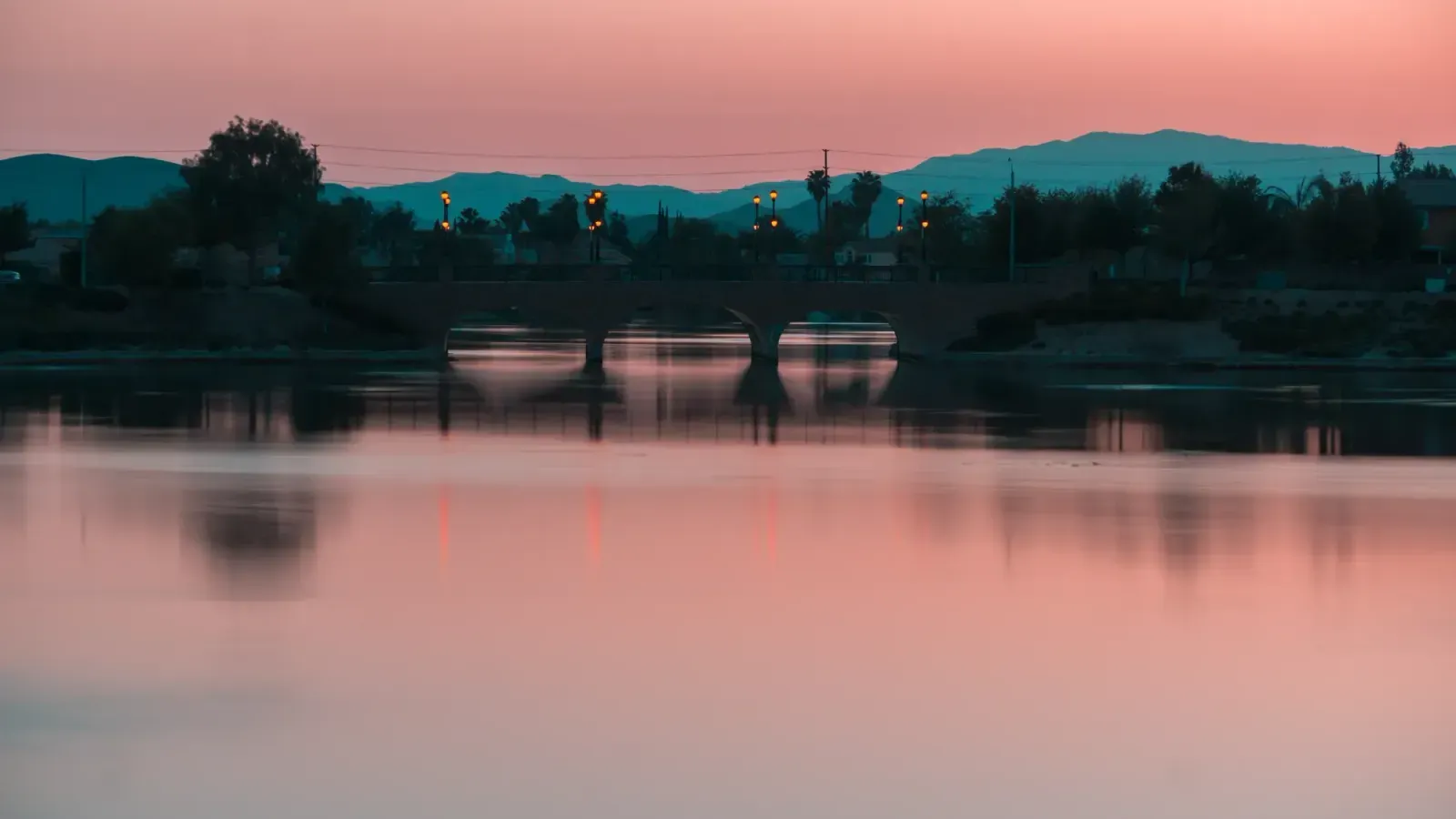 Menifee, California skyline and neighborhoods served by U-wifi home internet