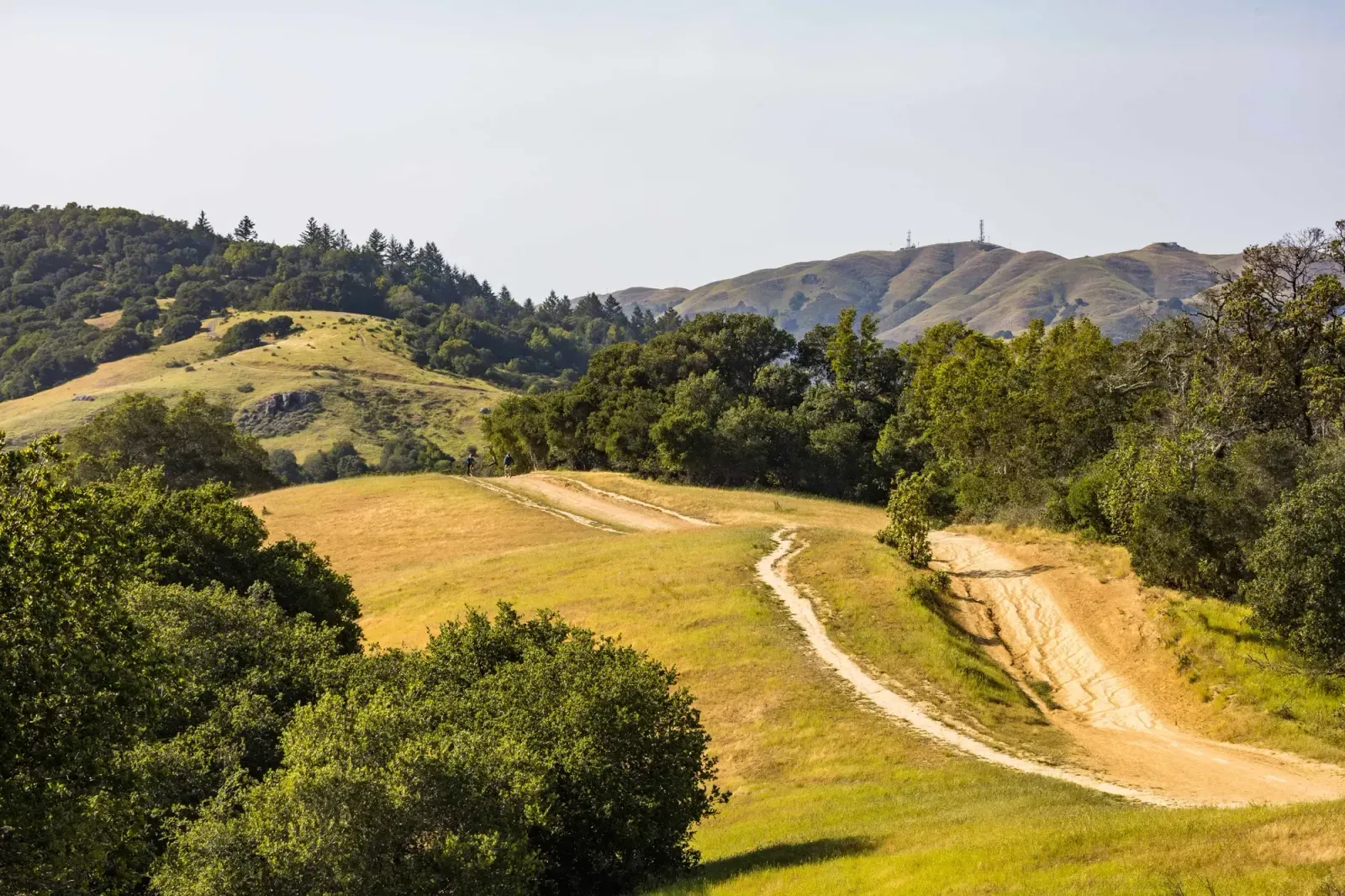 Oakley, California skyline and neighborhoods served by U-wifi home internet