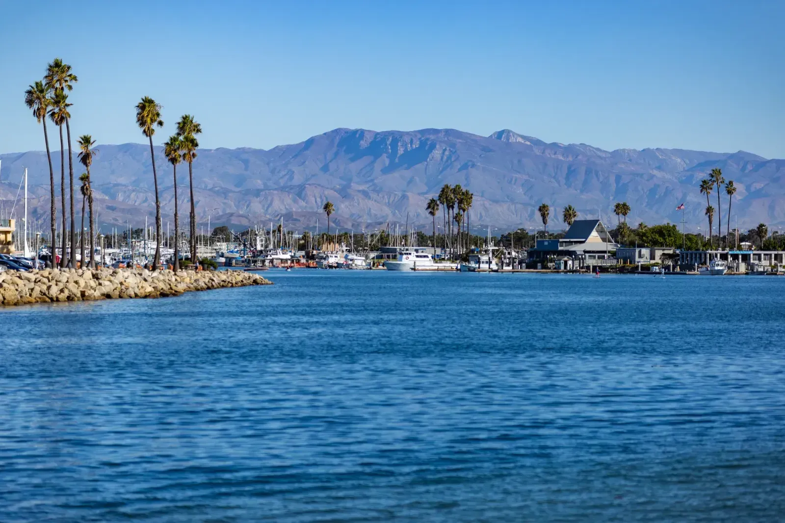 Oxnard, California skyline and neighborhoods served by U-wifi home internet