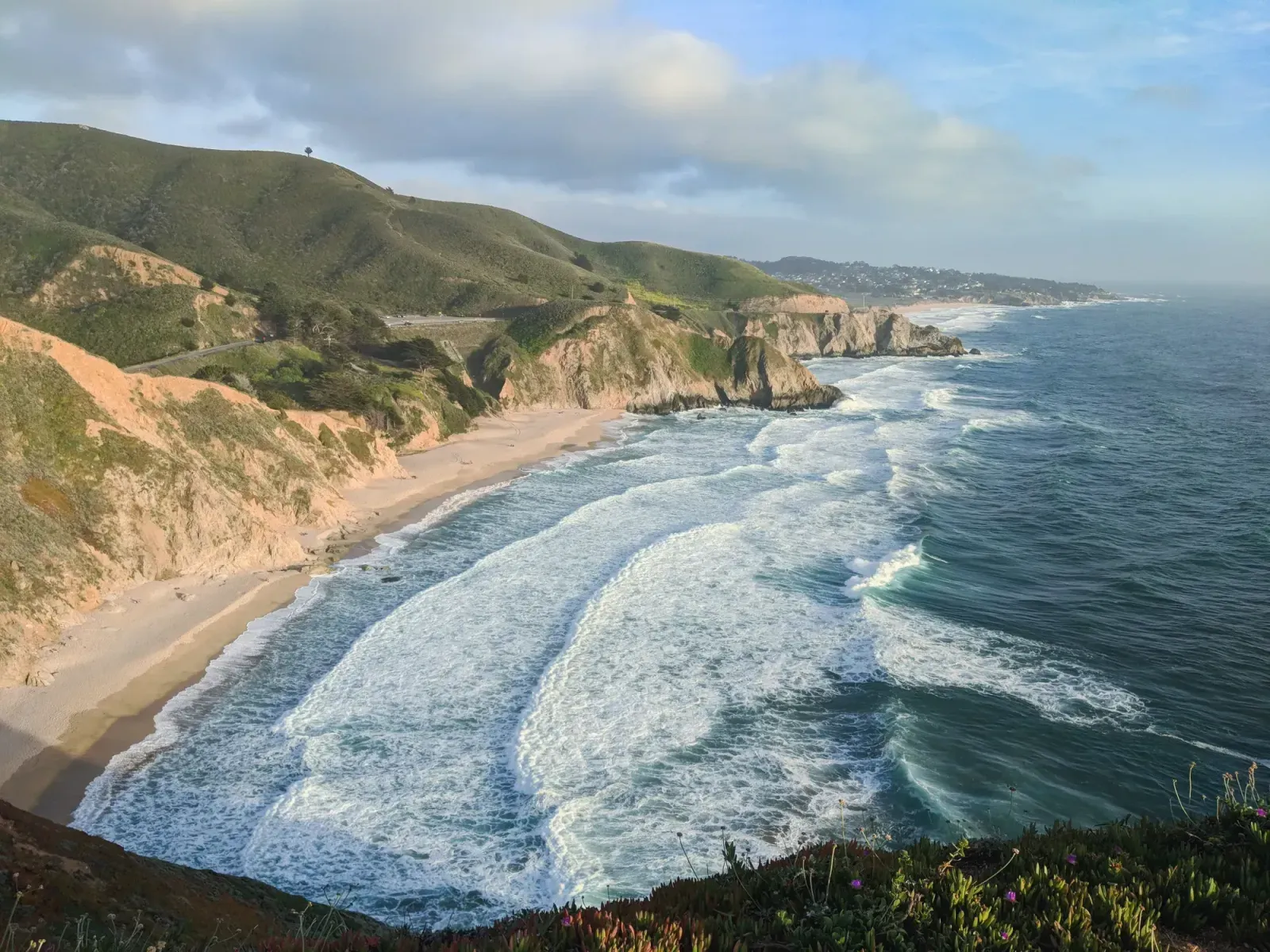 Pacifica, California skyline and neighborhoods served by U-wifi home internet
