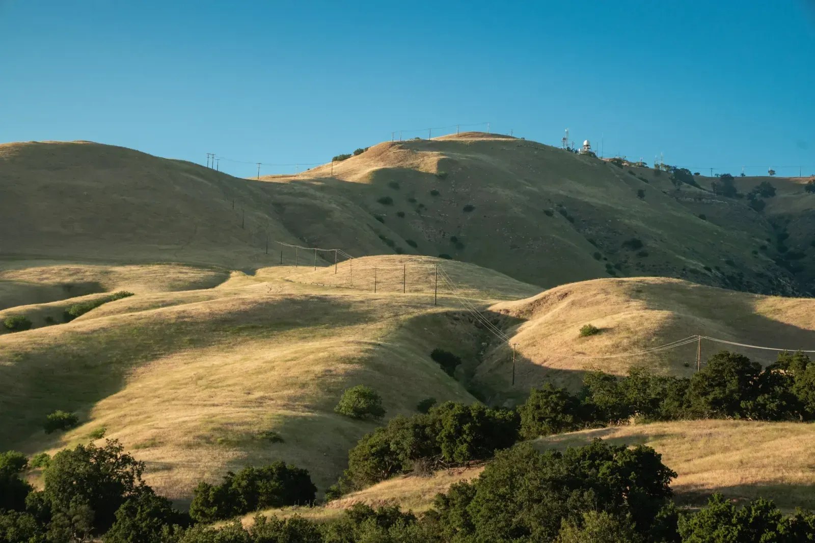 Pomona, California skyline and neighborhoods served by U-wifi home internet