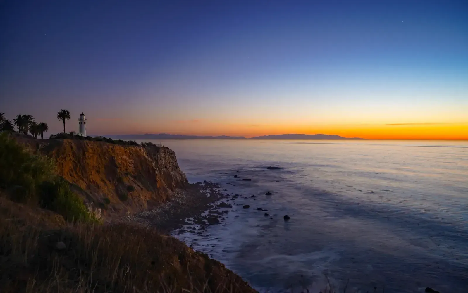 Rancho Palos Verdes, California skyline and neighborhoods served by U-wifi home internet