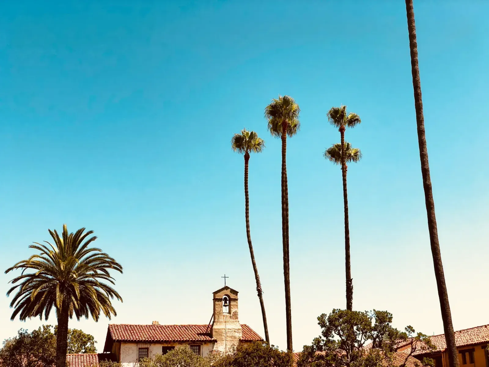 Rancho Santa Margarita, California skyline and neighborhoods served by U-wifi home internet