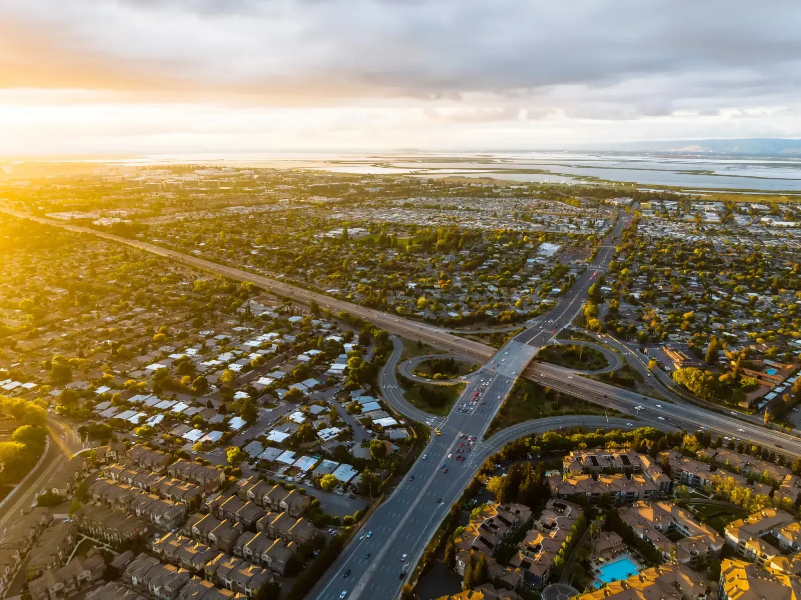 Sunnyvale, California skyline and neighborhoods served by U-wifi home internet