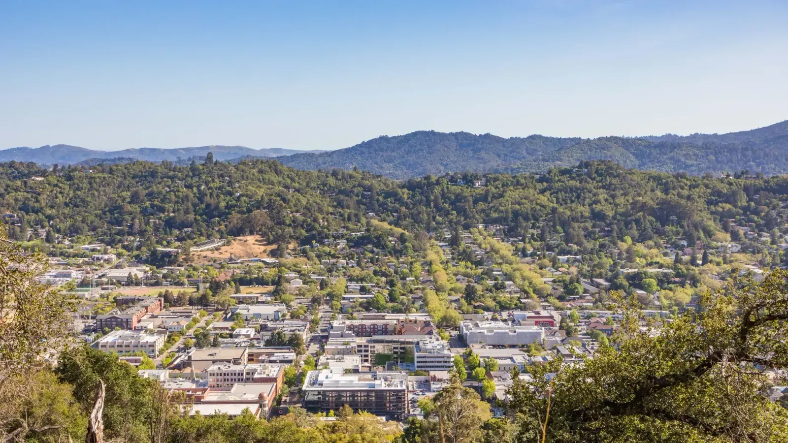 Woodland, California skyline and neighborhoods served by U-wifi home internet