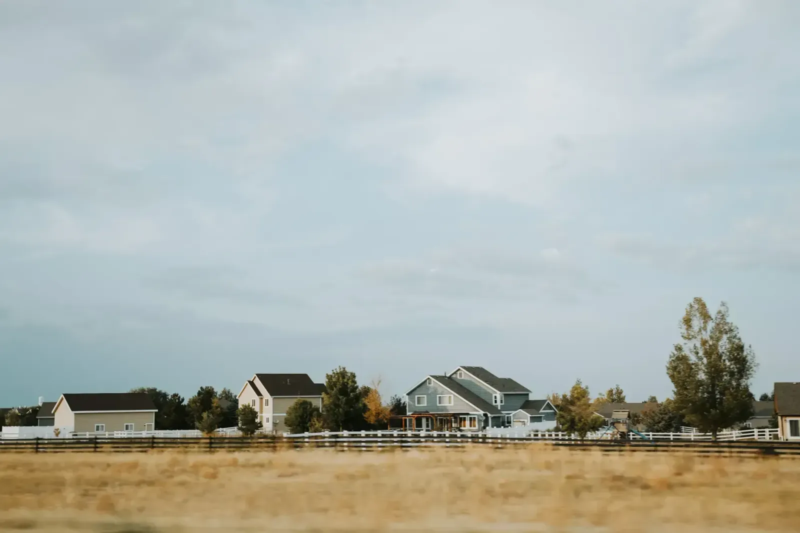 Broomfield, Colorado skyline and neighborhoods served by U-wifi home internet