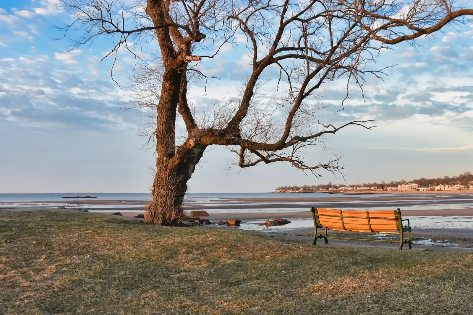 West Haven, Connecticut skyline and neighborhoods served by U-wifi home internet