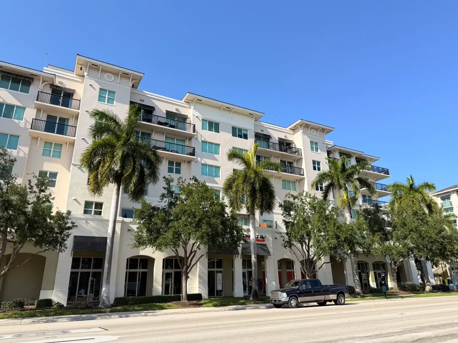 Doral, Florida skyline and neighborhoods served by U-wifi home internet