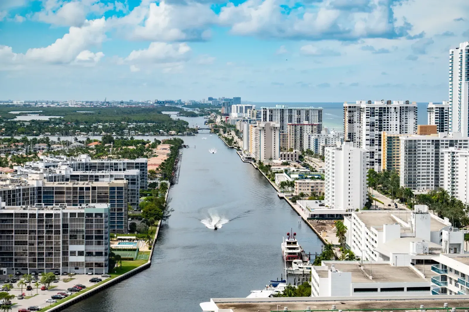 Hollywood, Florida skyline and neighborhoods served by U-wifi home internet