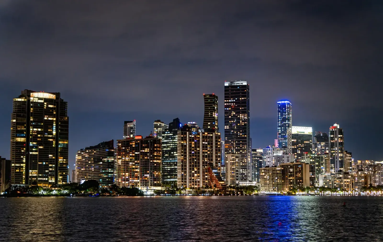 Miami Gardens, Florida skyline and neighborhoods served by U-wifi home internet