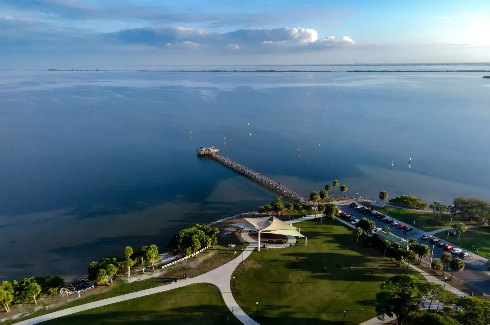 Oakland Park, Florida skyline and neighborhoods served by U-wifi home internet