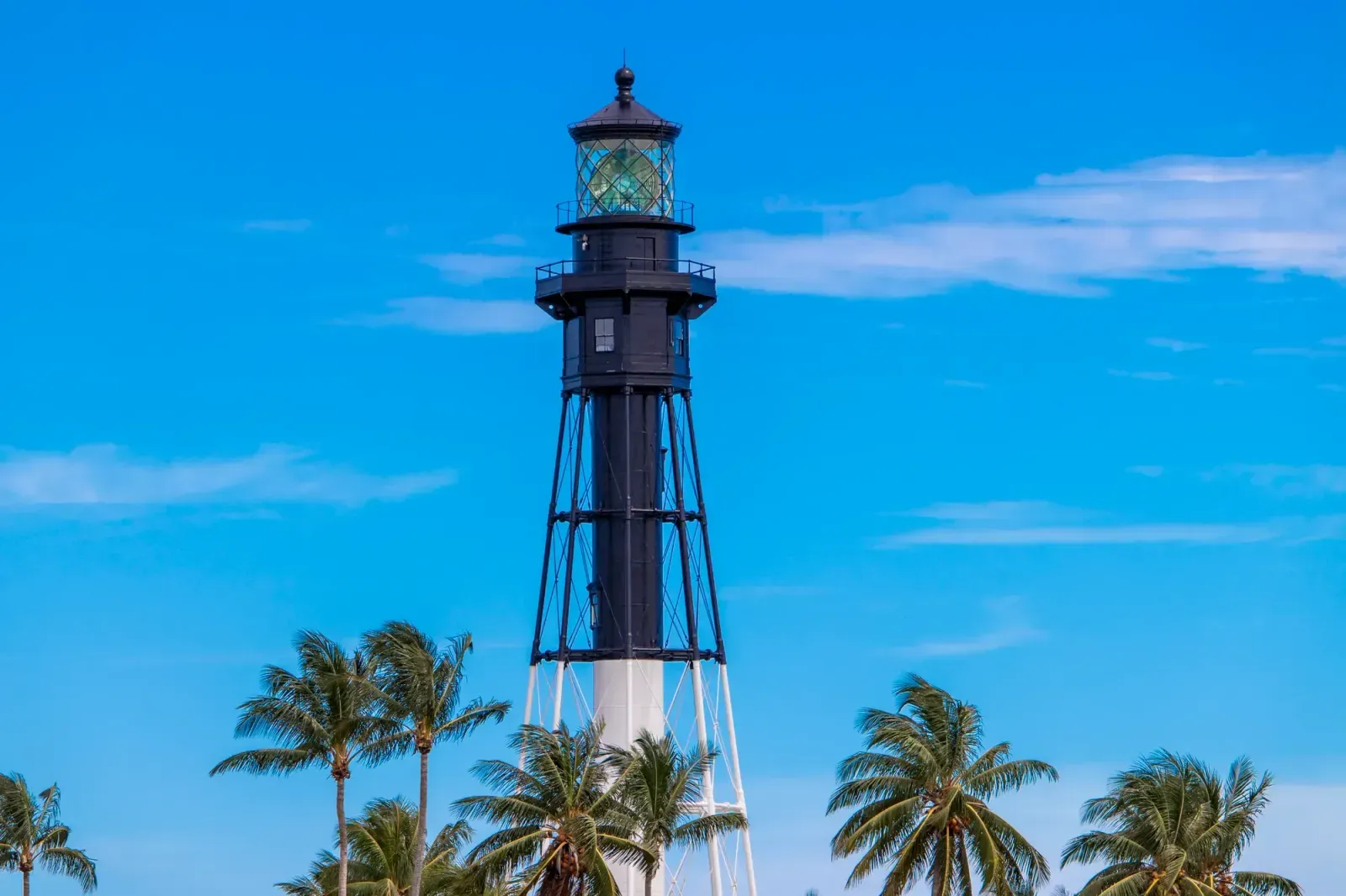 Pompano Beach, Florida skyline and neighborhoods served by U-wifi home internet