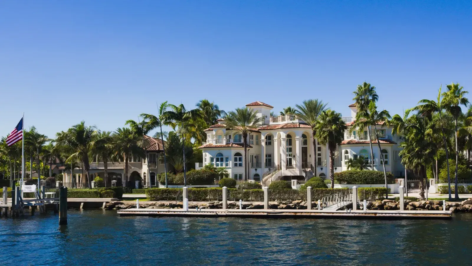Tamarac, Florida skyline and neighborhoods served by U-wifi home internet