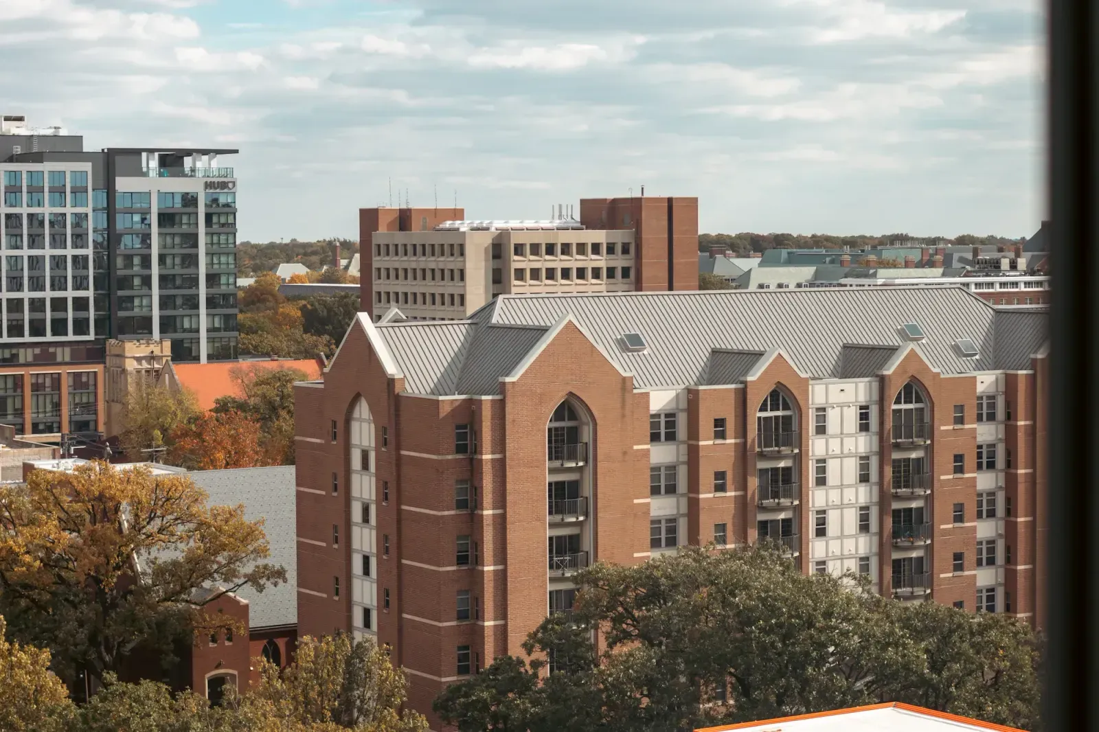 Champaign, Illinois skyline and neighborhoods served by U-wifi home internet