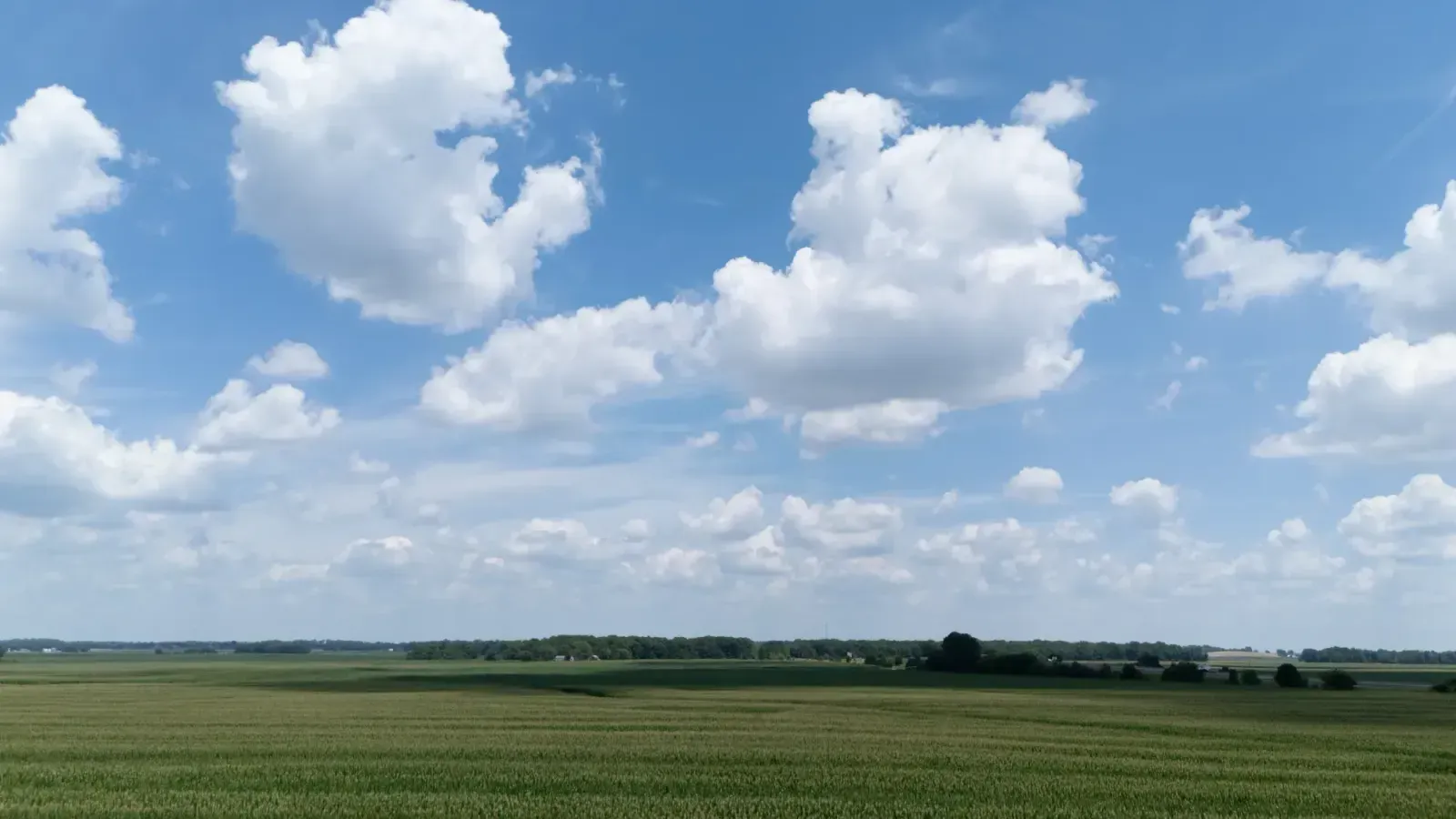 Mishawaka, Indiana skyline and neighborhoods served by U-wifi home internet