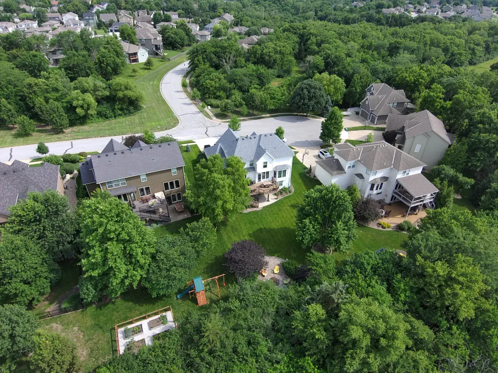 Lenexa, Kansas skyline and neighborhoods served by U-wifi home internet