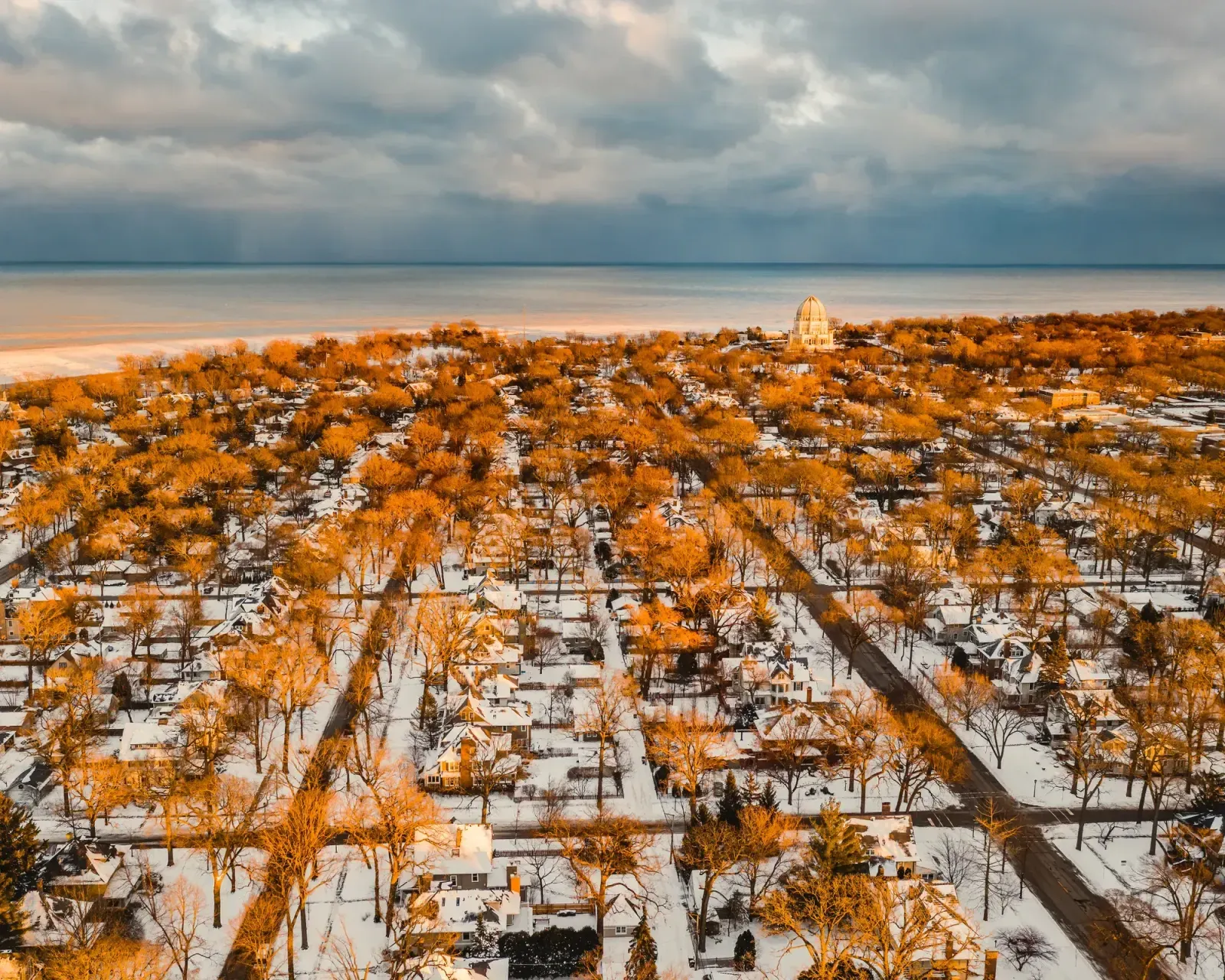 Dearborn Heights, Michigan skyline and neighborhoods served by U-wifi home internet