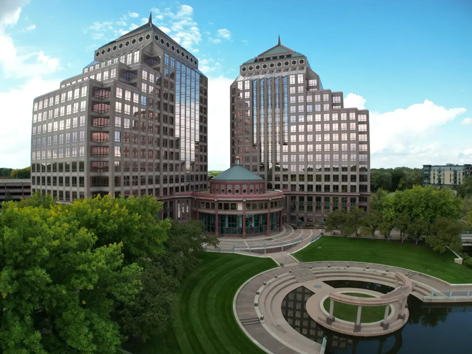 Minnetonka, Minnesota skyline and neighborhoods served by U-wifi home internet