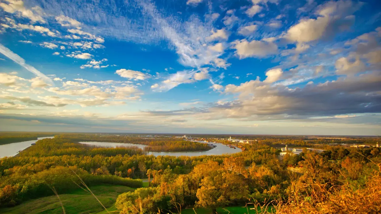 Southaven, Mississippi skyline and neighborhoods served by U-wifi home internet
