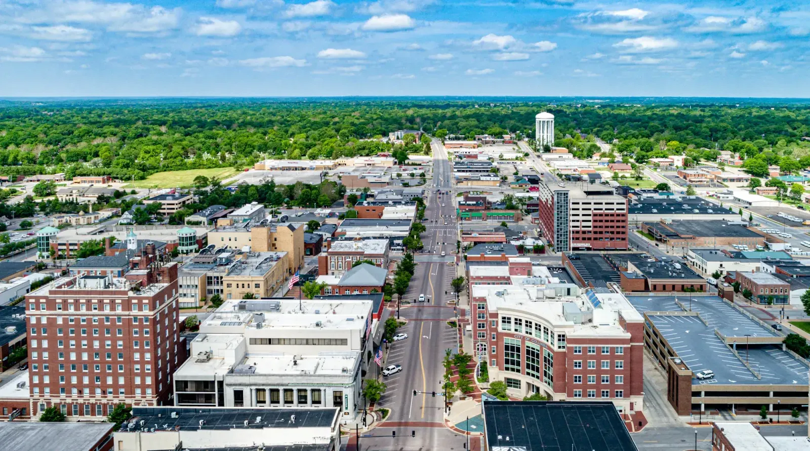 Independence, Missouri skyline and neighborhoods served by U-wifi home internet