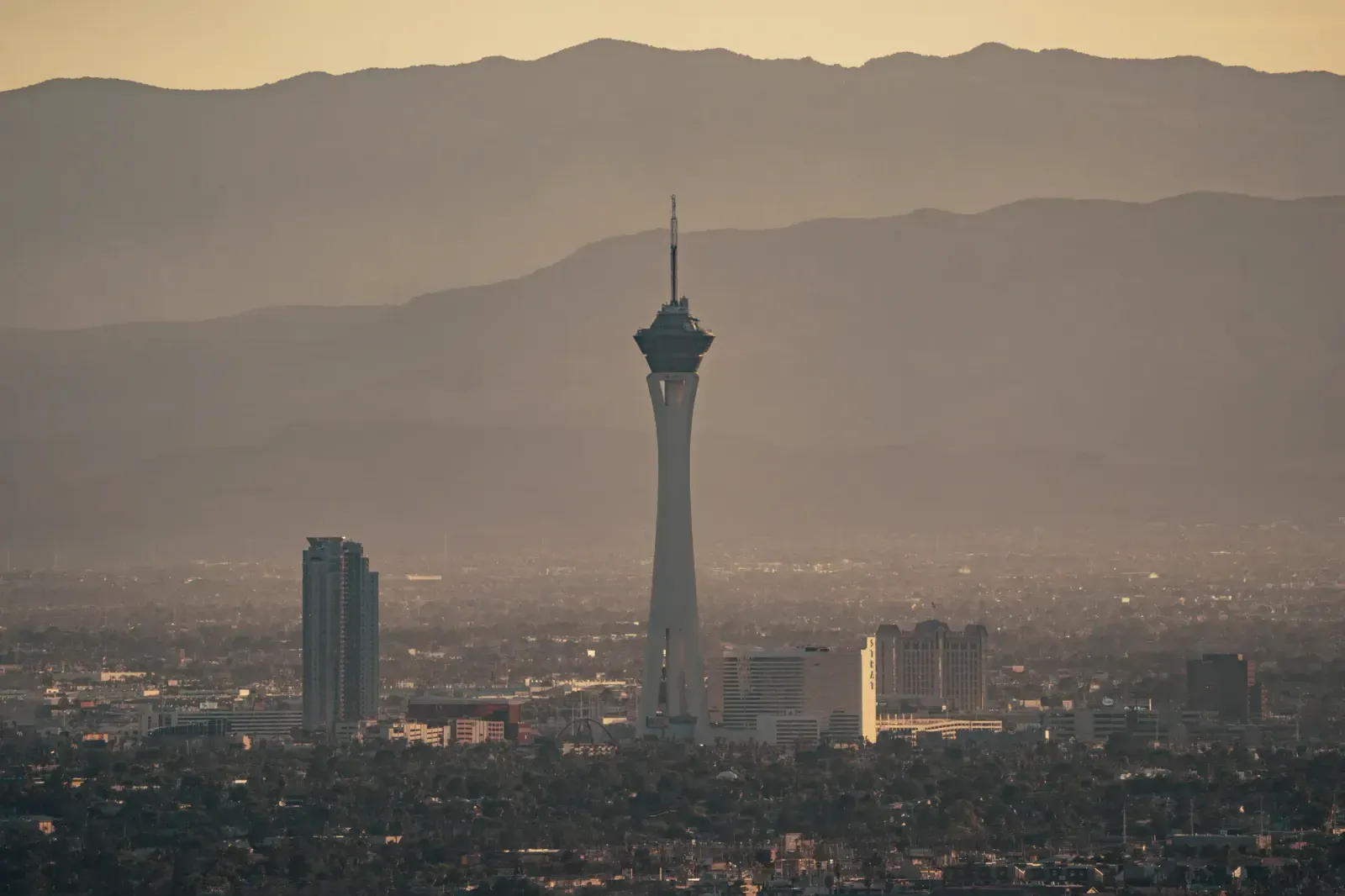 North Las Vegas, Nevada skyline and neighborhoods served by U-wifi home internet