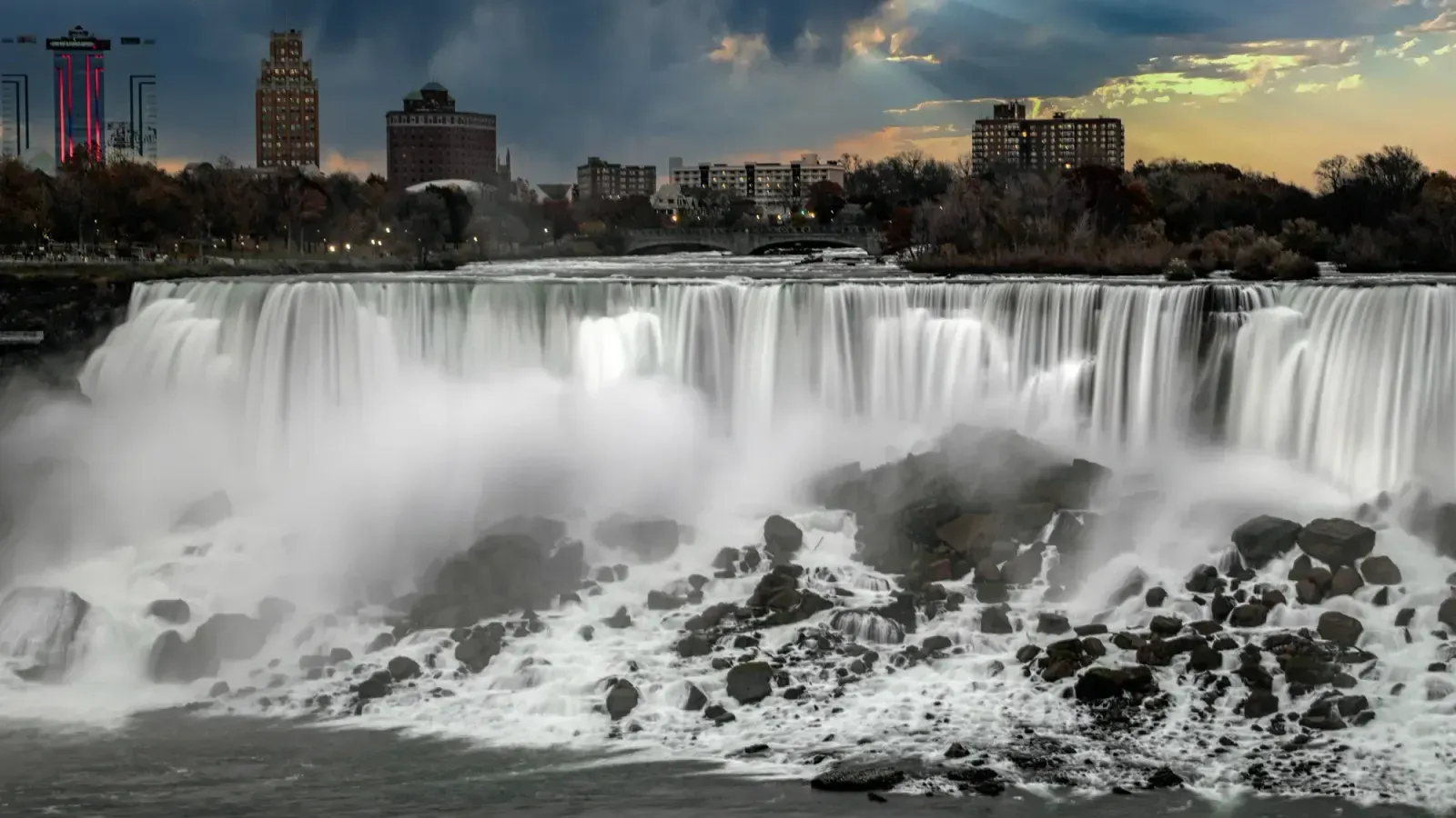 Niagara Falls, New York skyline and neighborhoods served by U-wifi home internet
