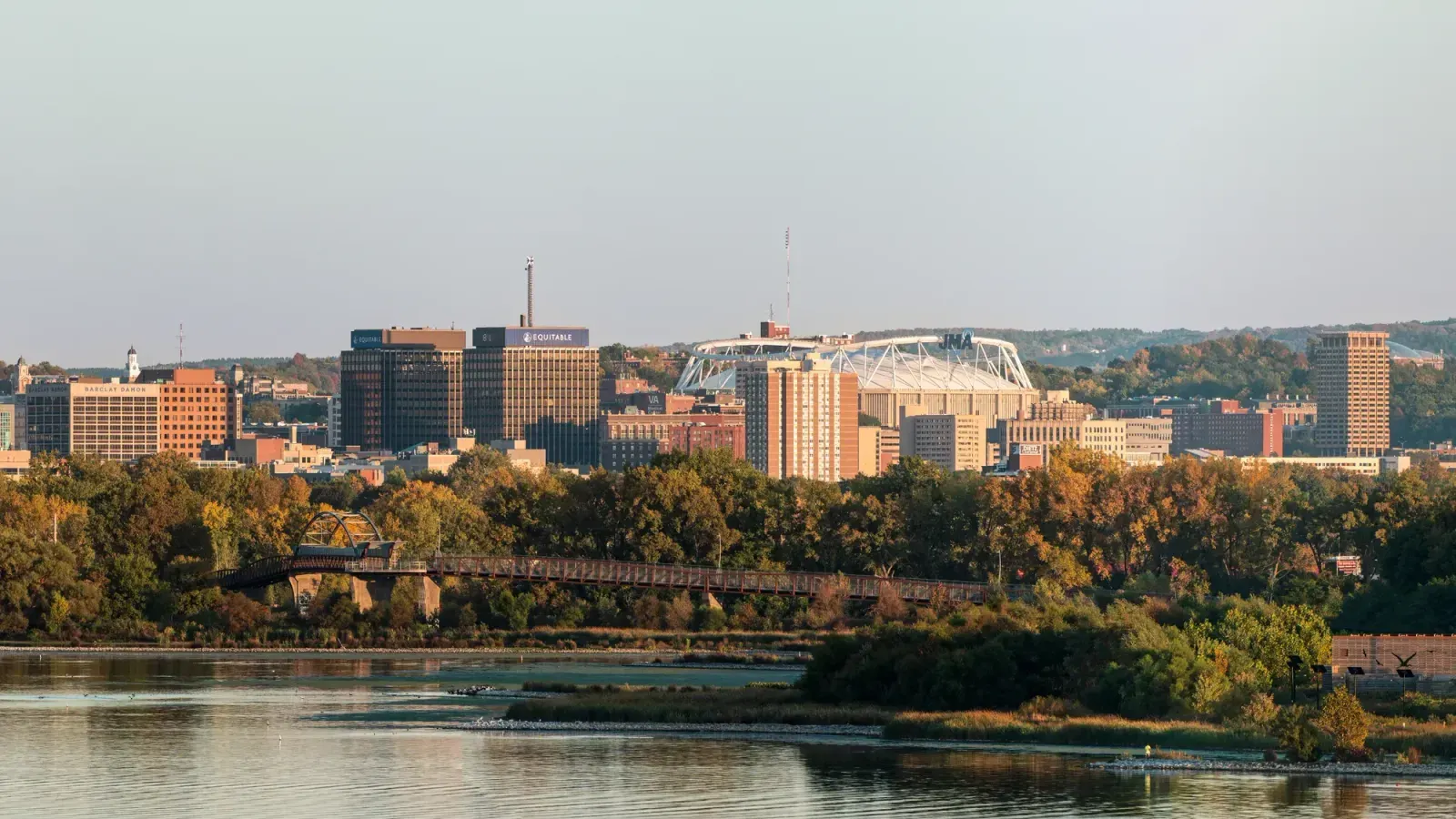 Syracuse, New York skyline and neighborhoods served by U-wifi home internet