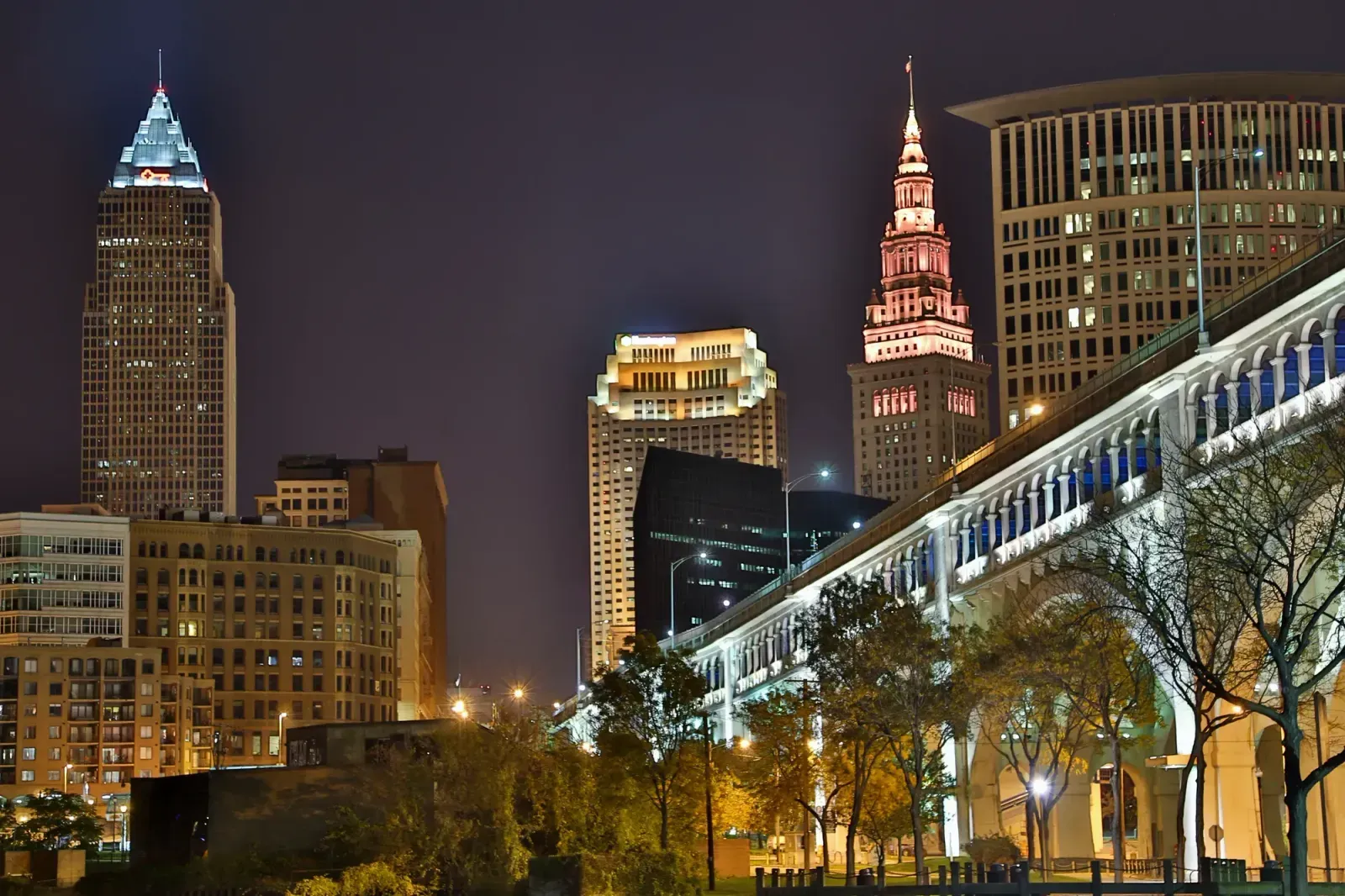 Cleveland Heights, Ohio skyline and neighborhoods served by U-wifi home internet