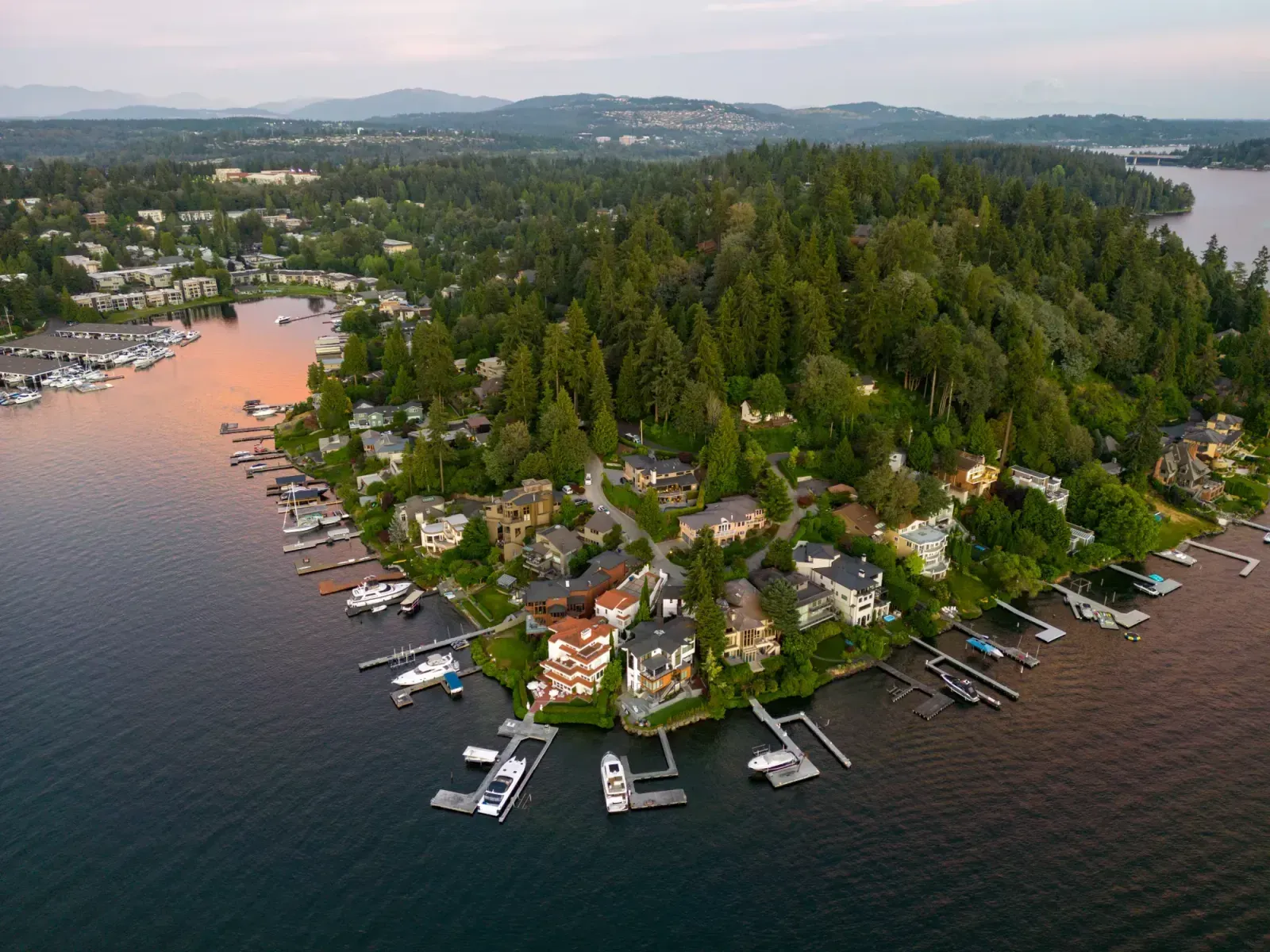 Lake Oswego, Oregon skyline and neighborhoods served by U-wifi home internet