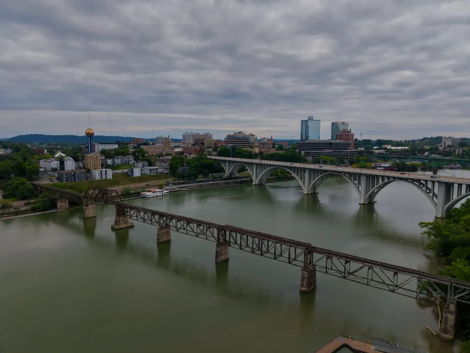 Knoxville, Tennessee skyline and neighborhoods served by U-wifi home internet