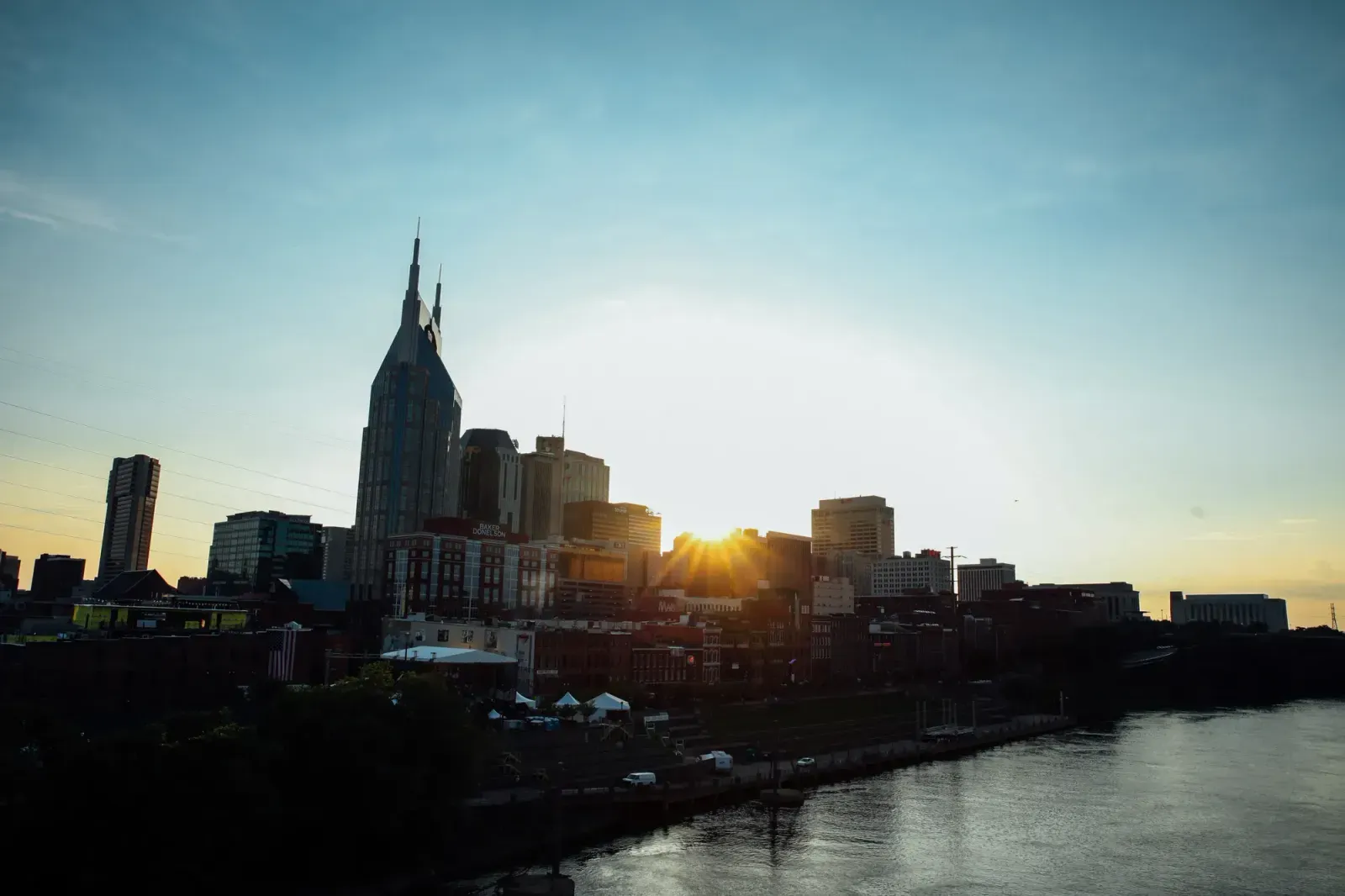 Nashville, Tennessee skyline and neighborhoods served by U-wifi home internet
