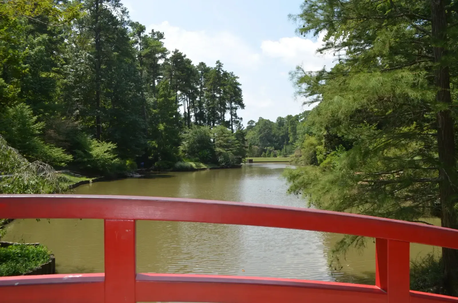 Conroe, Texas skyline and neighborhoods served by U-wifi home internet