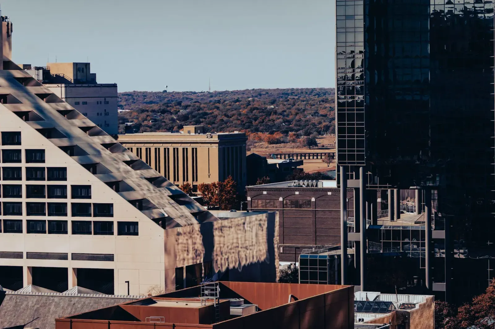 Fort Worth, Texas skyline and neighborhoods served by U-wifi home internet