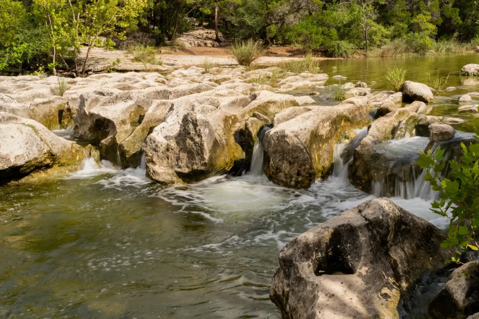 Round Rock, Texas skyline and neighborhoods served by U-wifi home internet