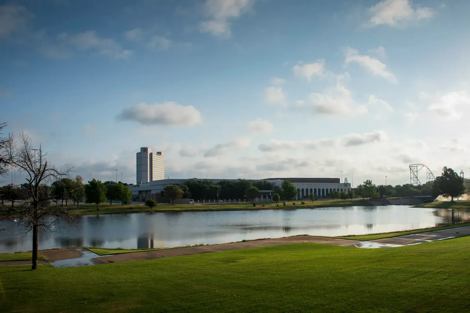 Tyler, Texas skyline and neighborhoods served by U-wifi home internet