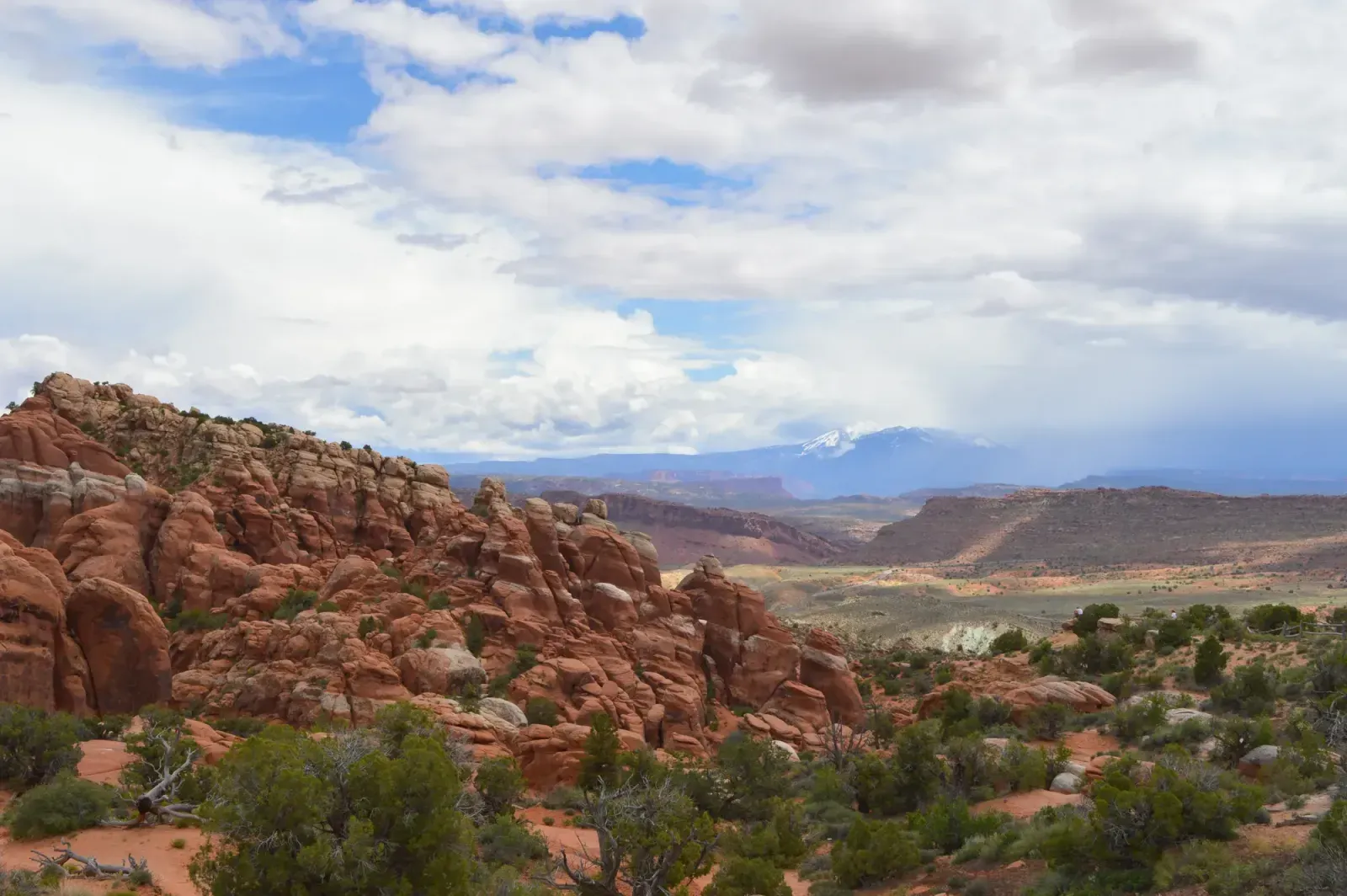 Bountiful, Utah skyline and neighborhoods served by U-wifi home internet