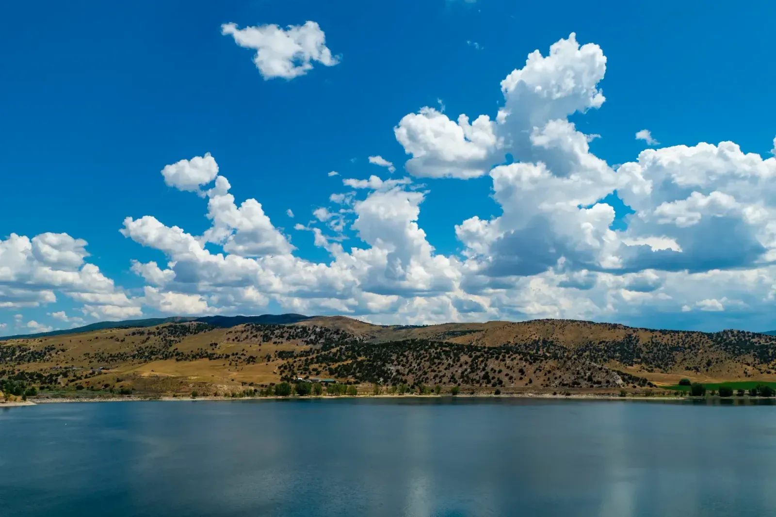 West Jordan, Utah skyline and neighborhoods served by U-wifi home internet
