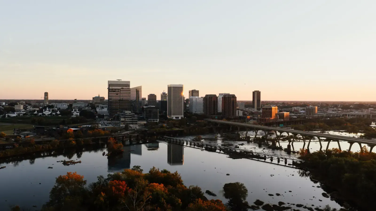 Richmond, Virginia skyline and neighborhoods served by U-wifi home internet