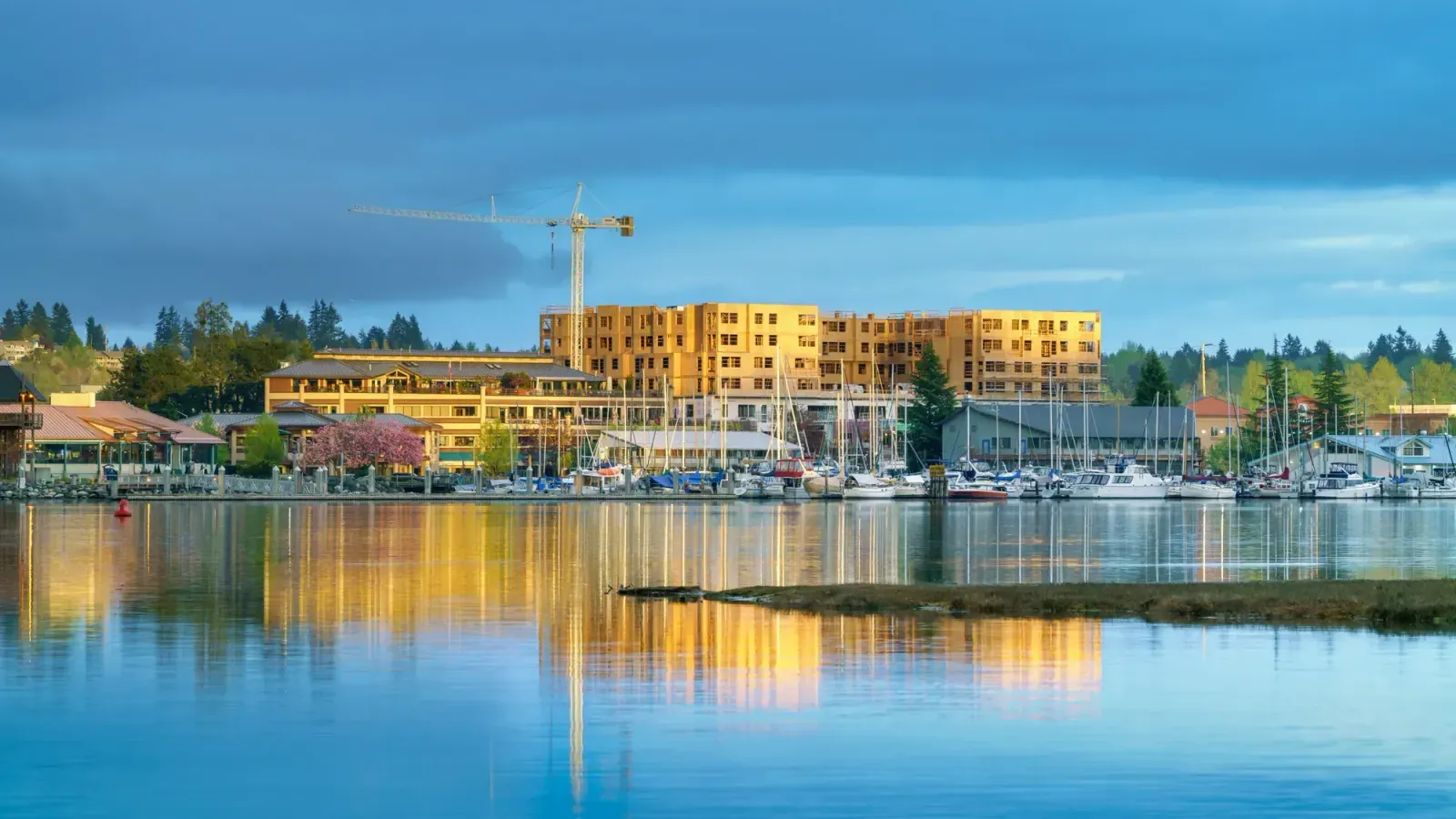 Bellingham, Washington skyline and neighborhoods served by U-wifi home internet