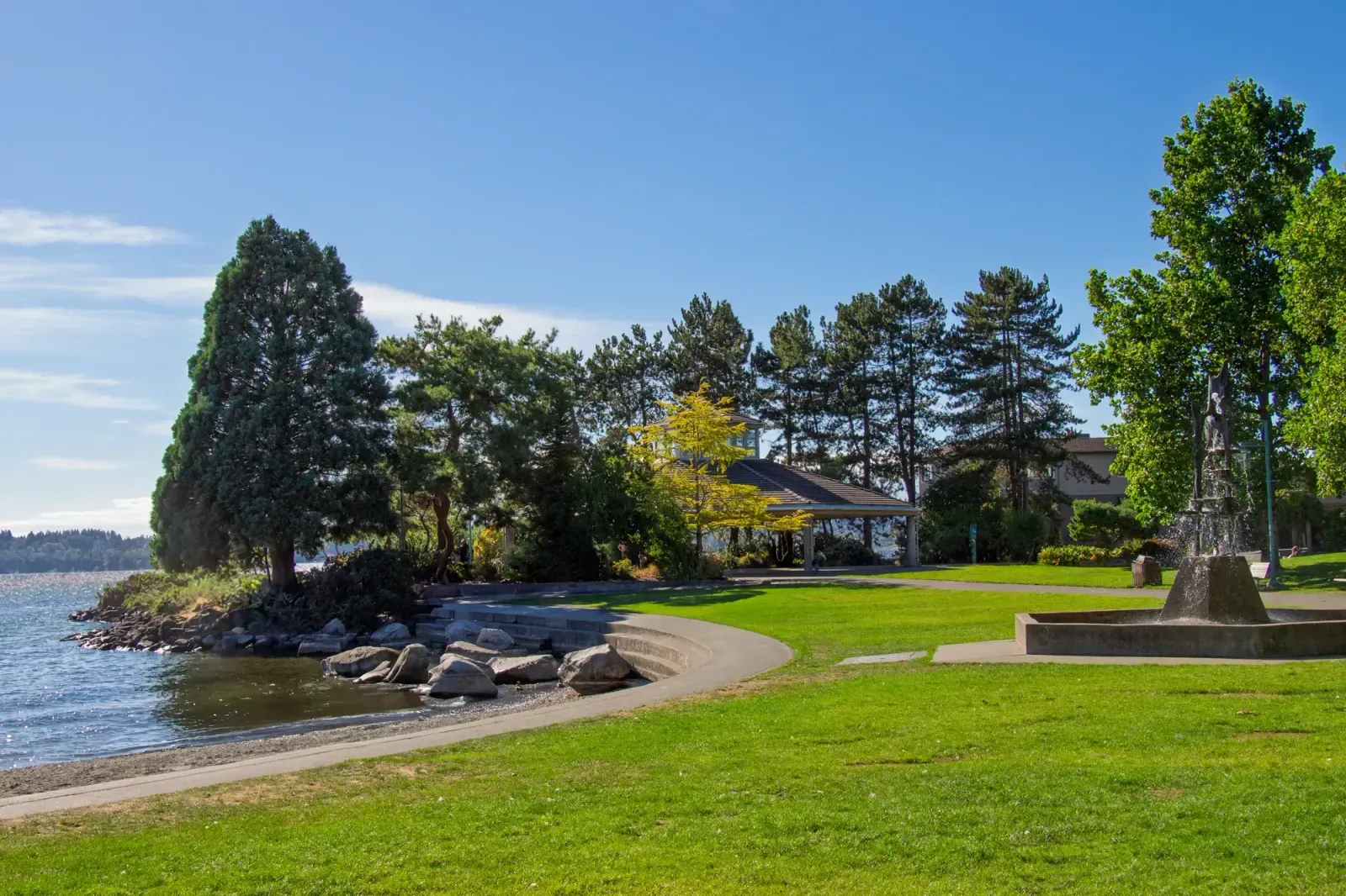 Kirkland, Washington skyline and neighborhoods served by U-wifi home internet