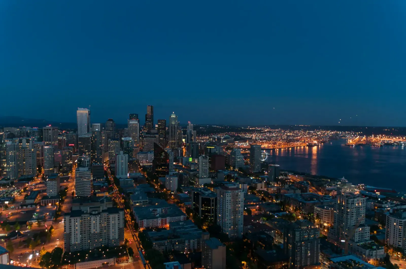 Seattle, Washington skyline and neighborhoods served by U-wifi home internet
