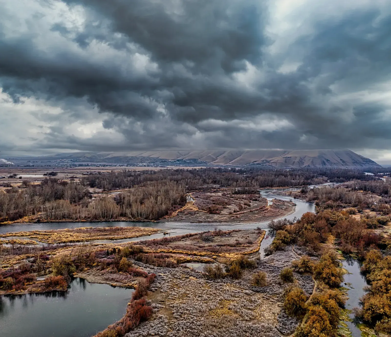 Yakima, Washington skyline and neighborhoods served by U-wifi home internet